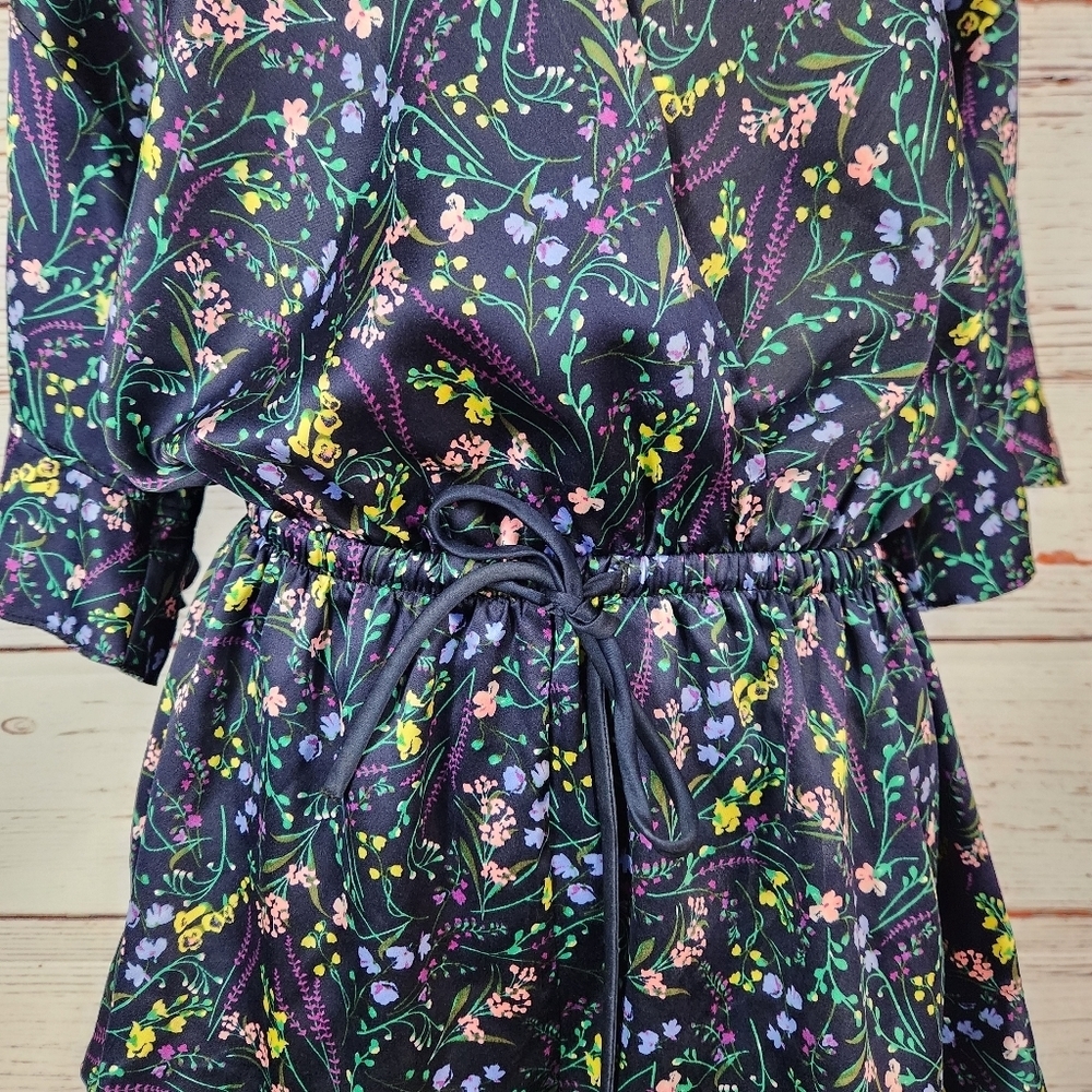 VICTORIA'S SECRET Floral V Neck Romper Pajamas Size Medium - Picture 6 of 8